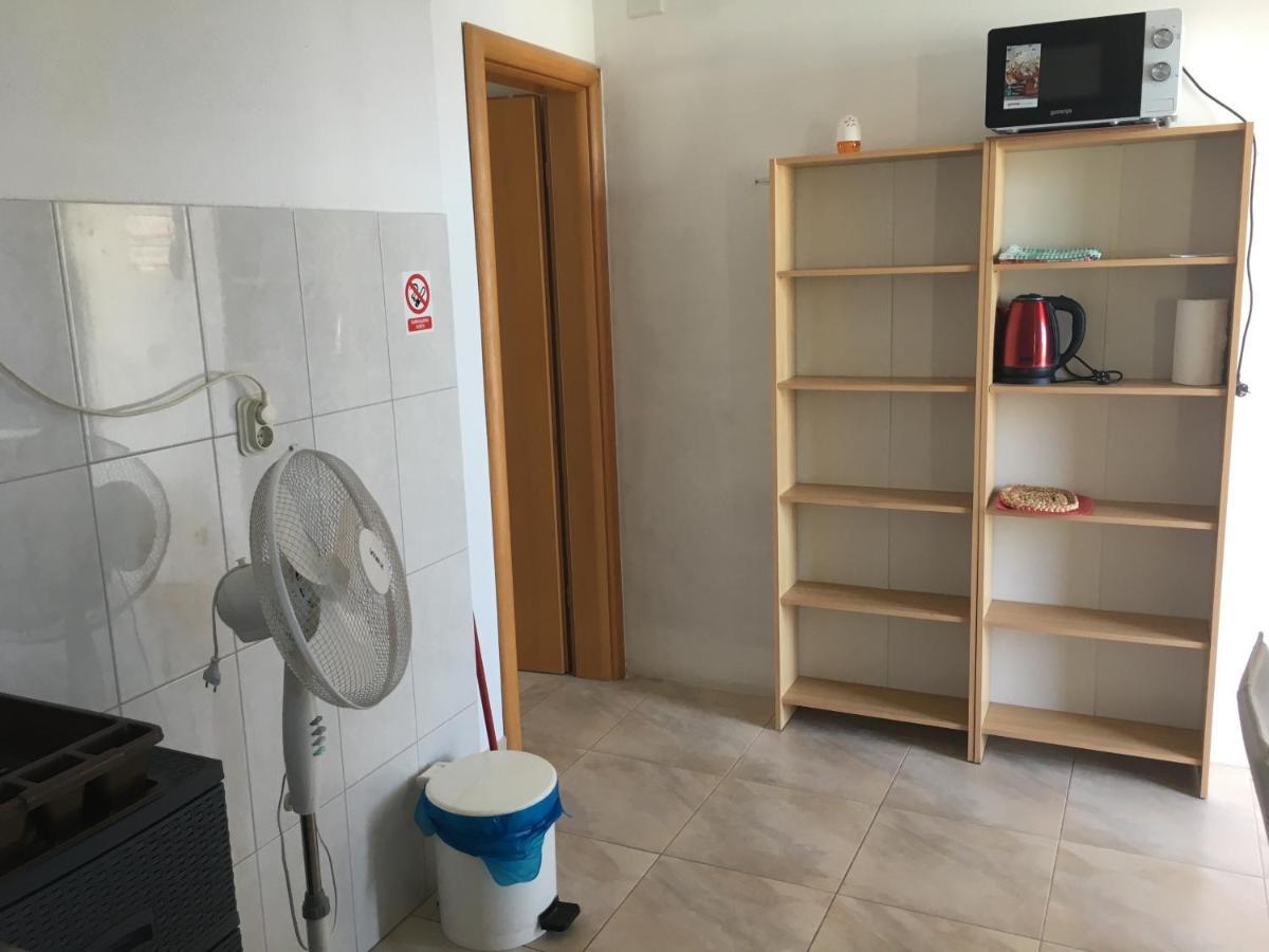 Apartmani Domenika Žuljana Exterior foto