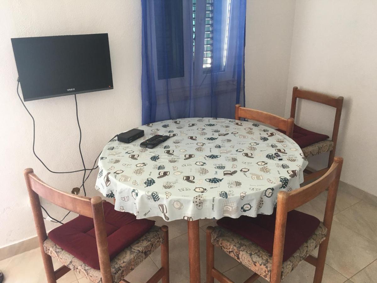 Apartmani Domenika Žuljana Exterior foto